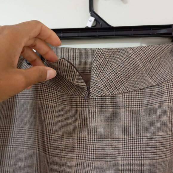 J.Crew Womens Wool Plaid Pencil Skirt Size 6 Brown Office - Picture 3 of 8
